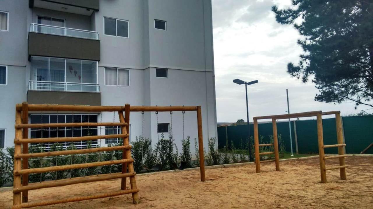 Apartamento No Lagoa Quente Flat Service كلدس نوفاس المظهر الخارجي الصورة