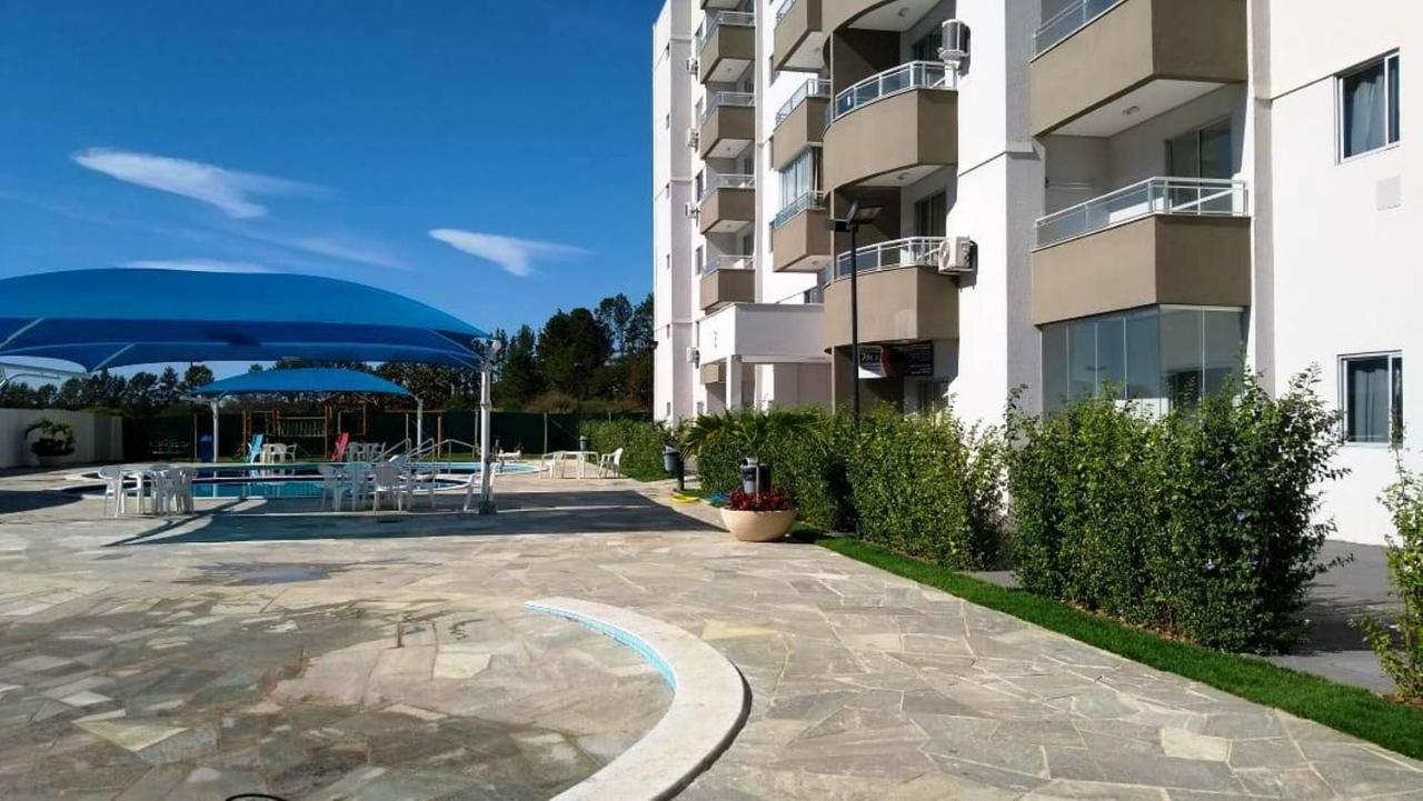 Apartamento No Lagoa Quente Flat Service كلدس نوفاس المظهر الخارجي الصورة